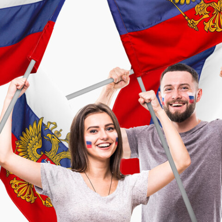 Флаг России 90х135 см с гербом, ПОВЫШЕННАЯ прочность и влагозащита, флажная сетка, STAFF, 550228