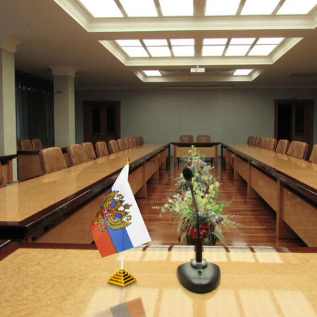 Флаг России настольный 14х21 см, с гербом РФ, BRAUBERG/STAFF, 550183
